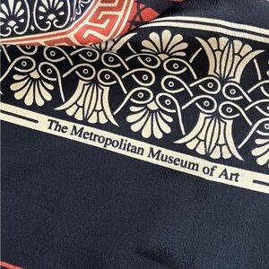The Metropolitan Museum of Art Scarf